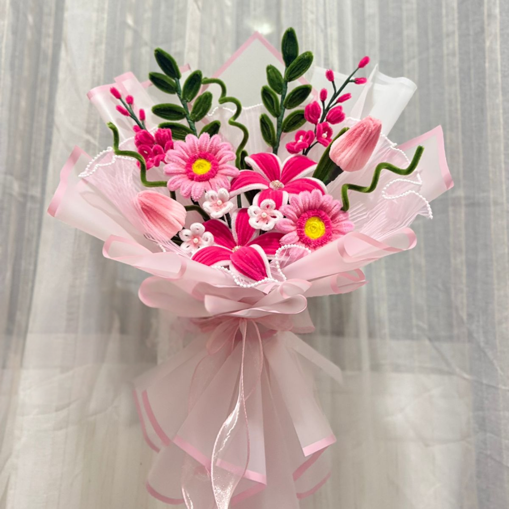 Fuzzywire Bouquet Flowers by HM Apparels
