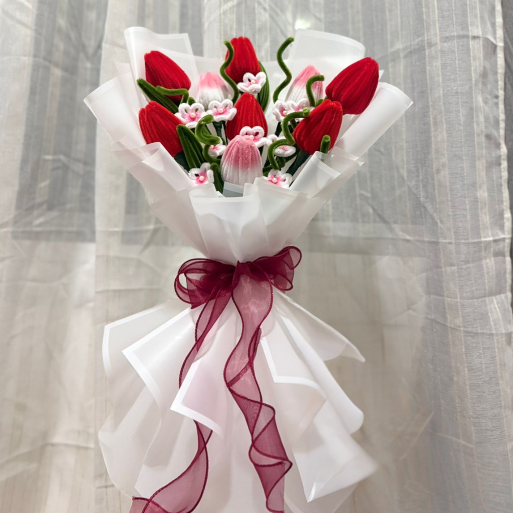 Fuzzywire Bouquet Flowers by HM Apparels